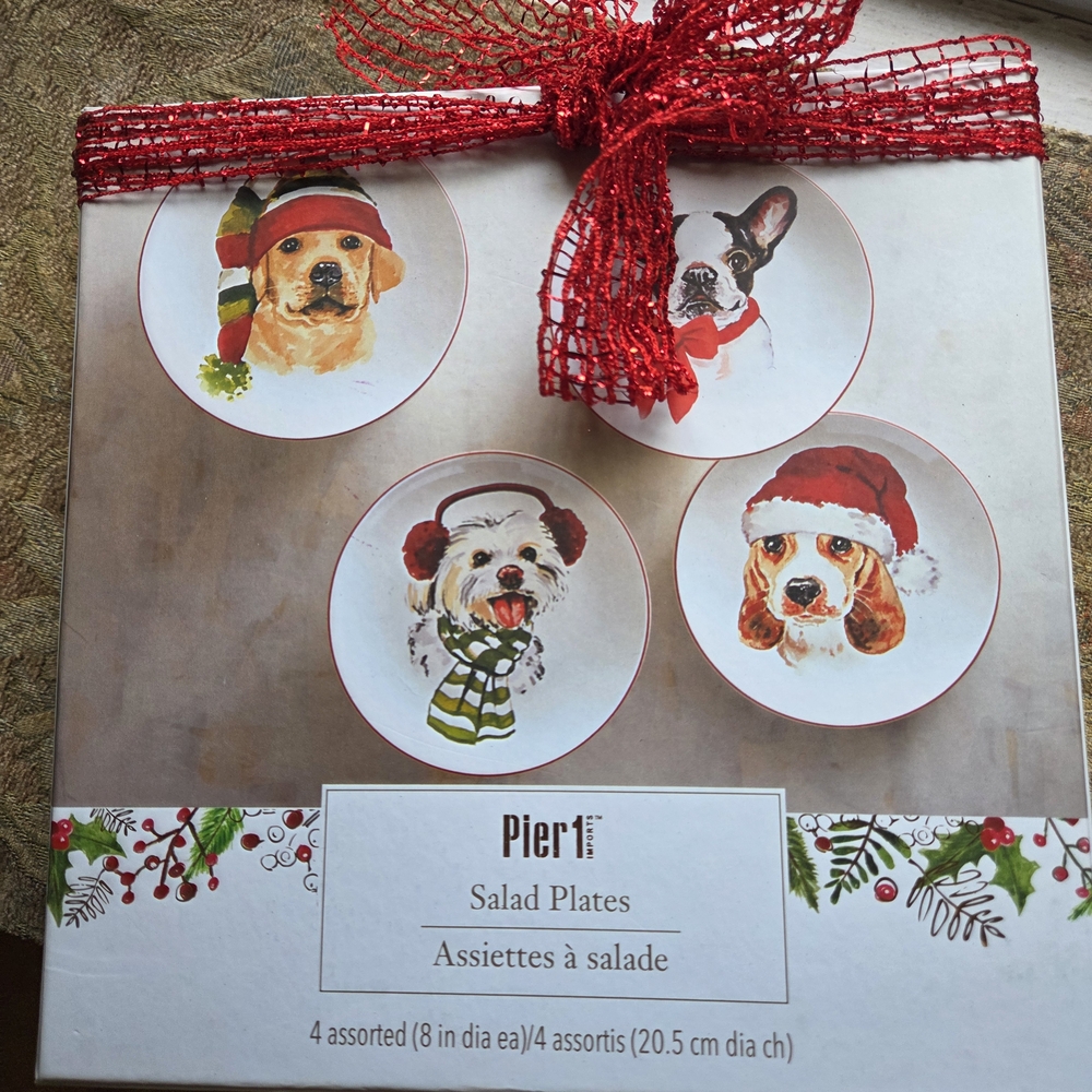 Pier 1 Holiday Dog Salad -Dessert Plates Set Of 4.  8in.